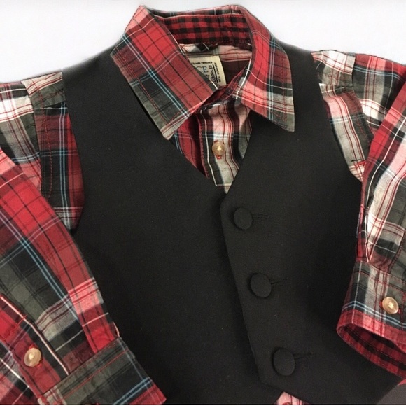 PLACE Red Wht Blck Plaid Versatile Button Up 🏆 - Picture 2 of 8